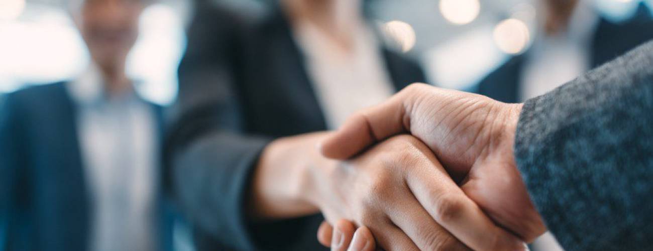 business-partnership-handshake